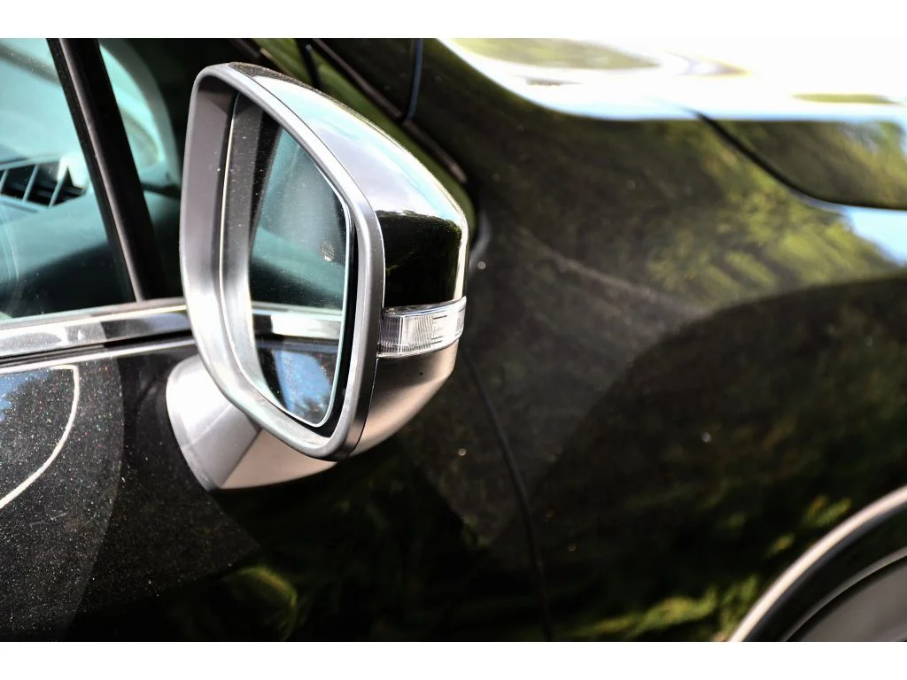 Used 2020 Crystal Black Silica Subaru Limited image 30
