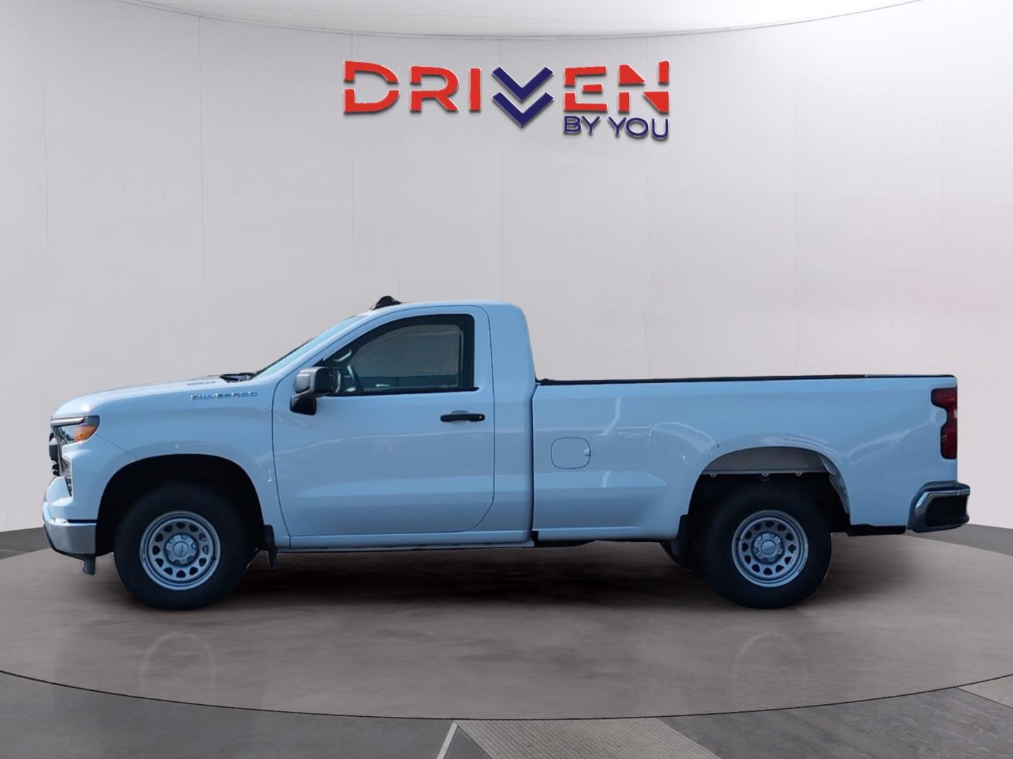 New 2026 Summit White Chevrolet WT image 2