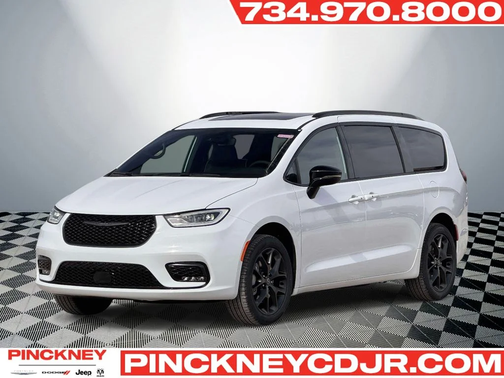 2026 Chrysler Pacifica Limited AWD's photo