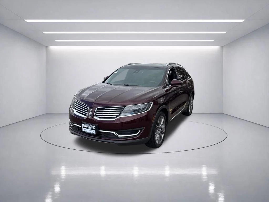 Used 2018 Burgundy Velvet Metallic Tinted Clearcoat Lincoln Reserve image 3