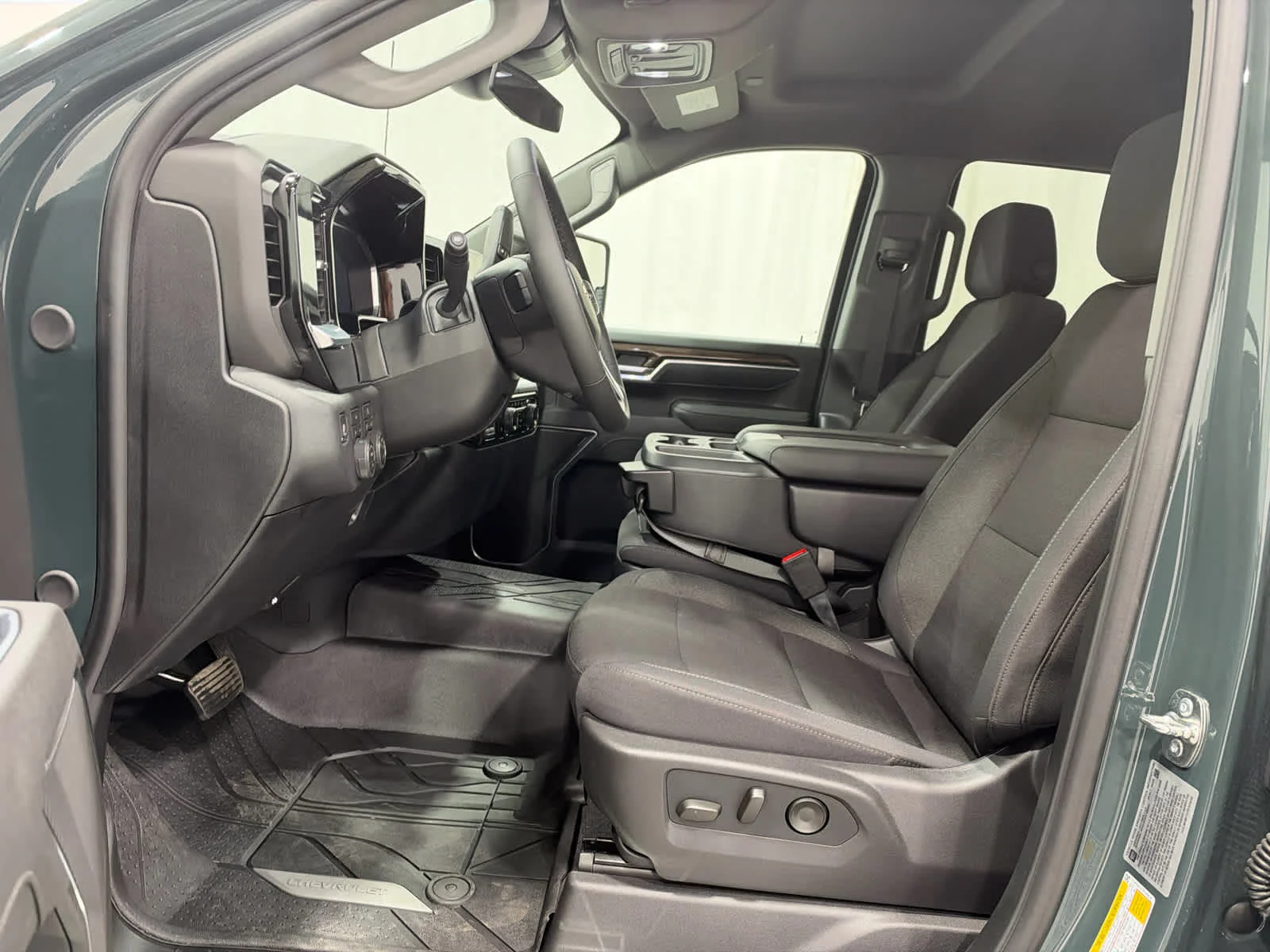 Used 2026 Cypress Gray Chevrolet LT image 11