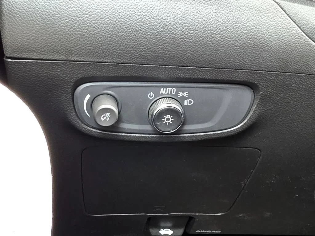 Used 2024 Summit White Buick Sport Touring image 25