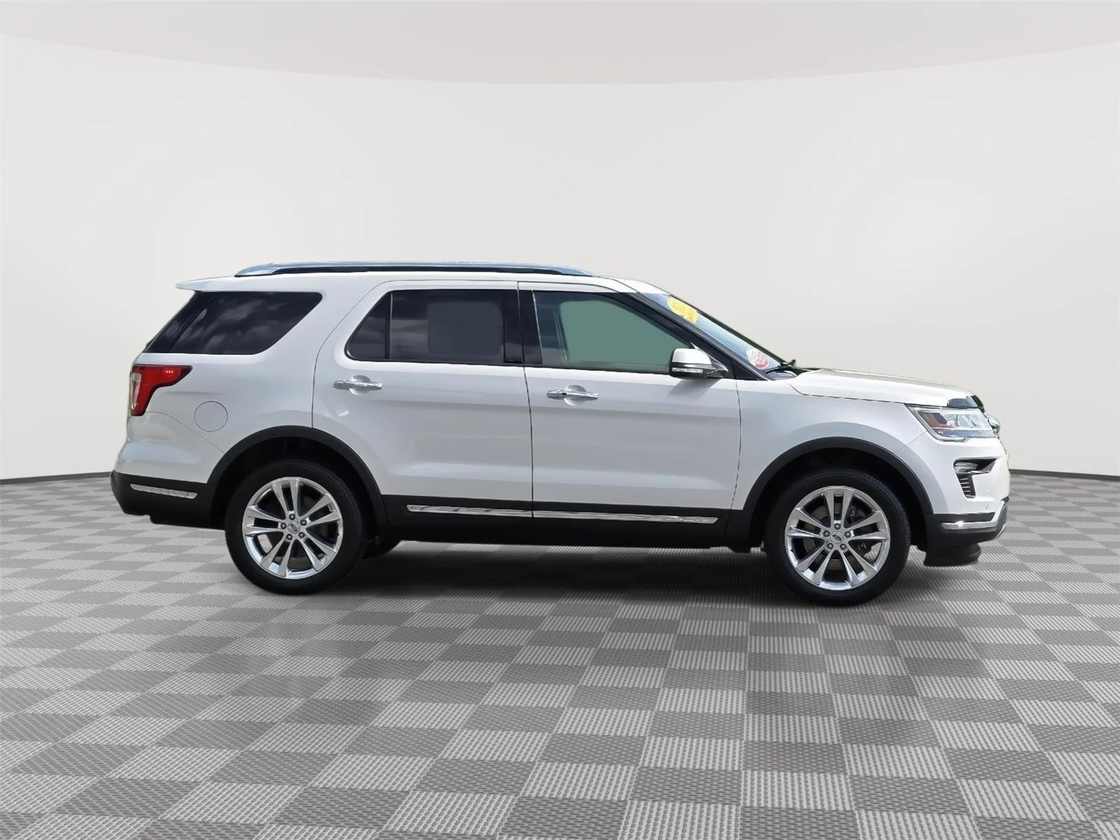 Certified Used 2019 White Platinum Metallic Tri-Coat Ford Limited image 8