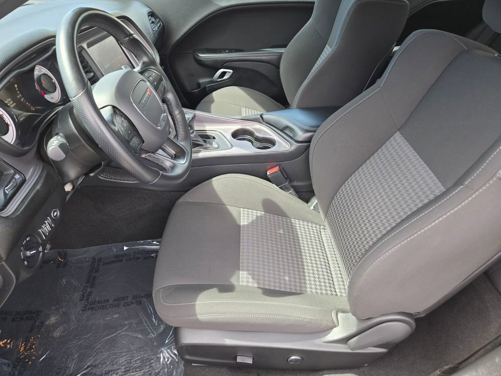 2023 Dodge Challenger R/T - Photo 10
