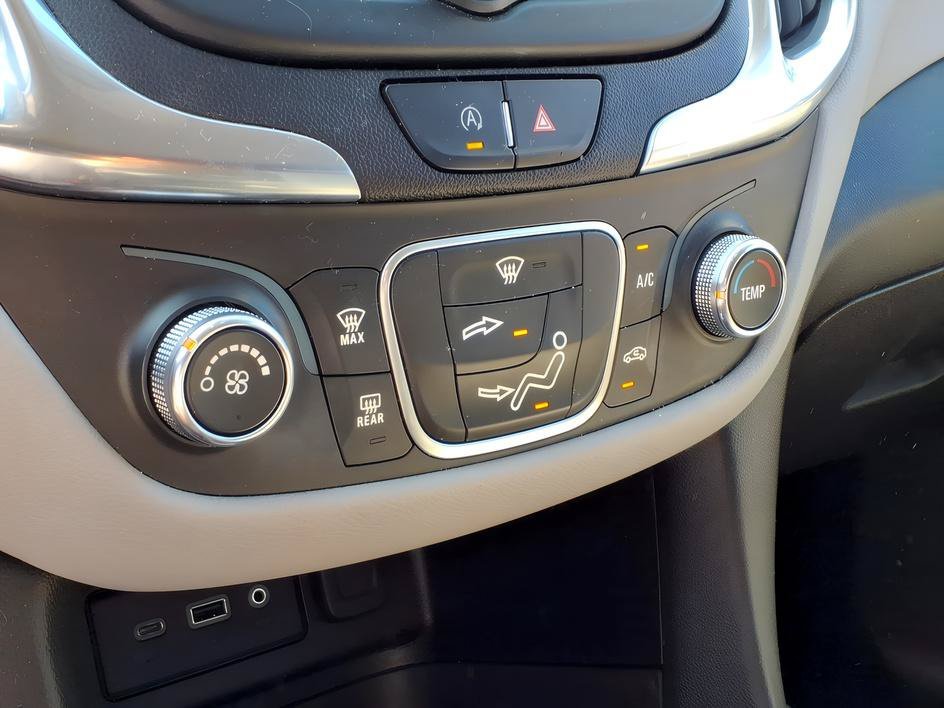 Used 2022 Silver Ice Metallic Chevrolet LT image 16
