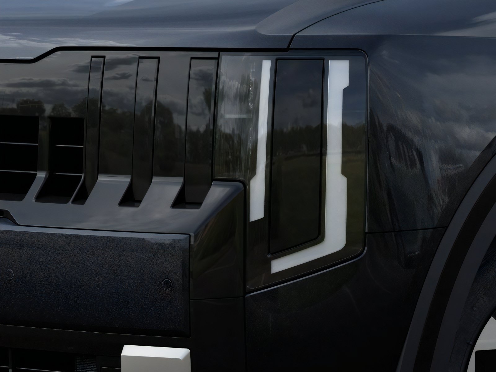New 2027 Panthera Metal Kia EX image 10