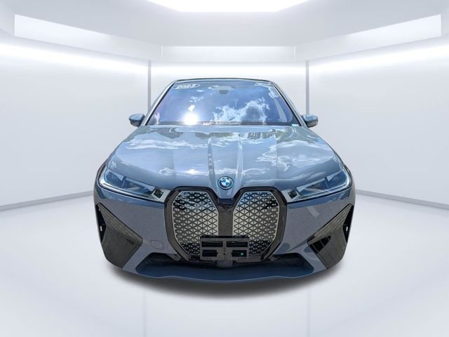 Used 2023 Gray BMW M60 image 9