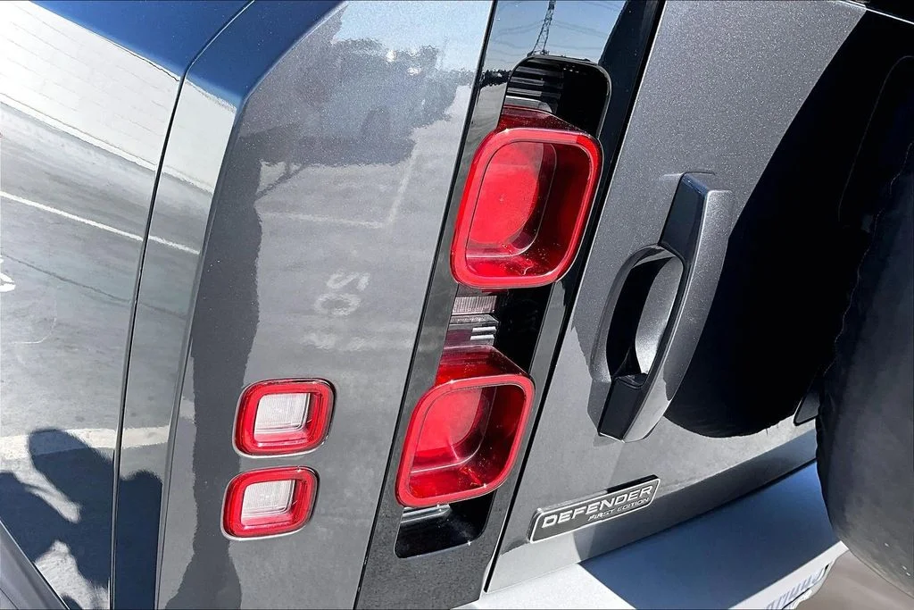Used 2023 Gray Land Rover First Edition image 21