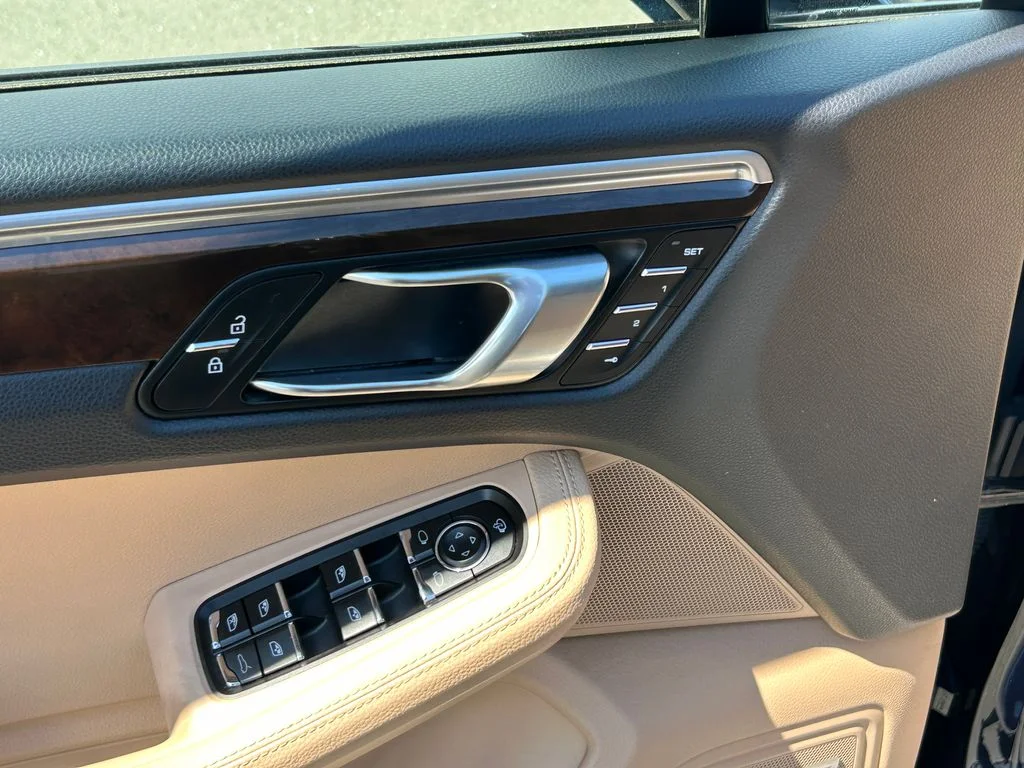 Used 2022 Blue Porsche S image 12