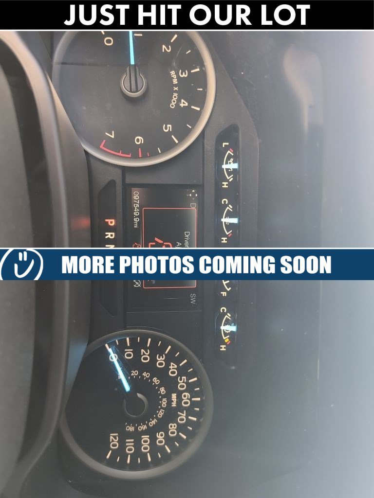 Used 2020 Agate Black Metallic Ford XLT image 17