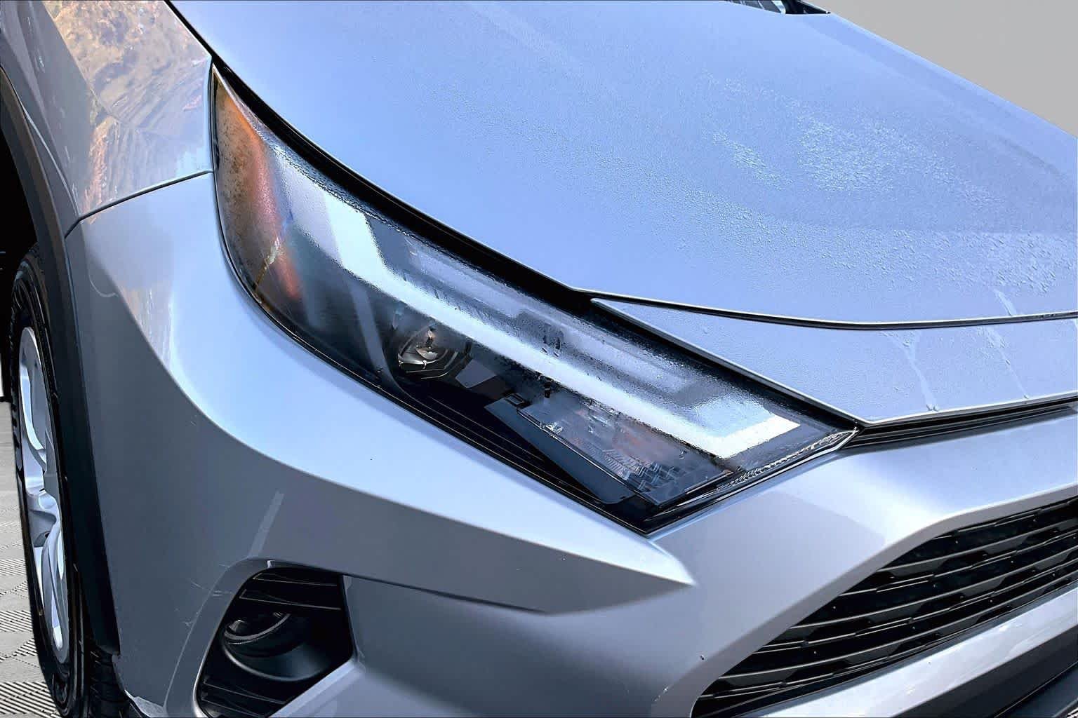 Used 2025 Silver Sky Metallic Toyota LE image 28