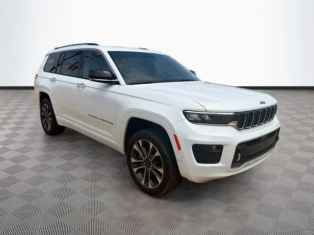 Used 2023 White Jeep Overland image 1