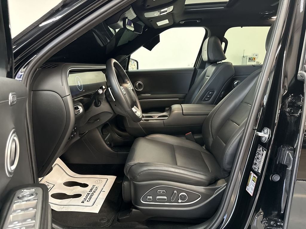 Used 2026 Abyss Black Hyundai Calligraphy image 12