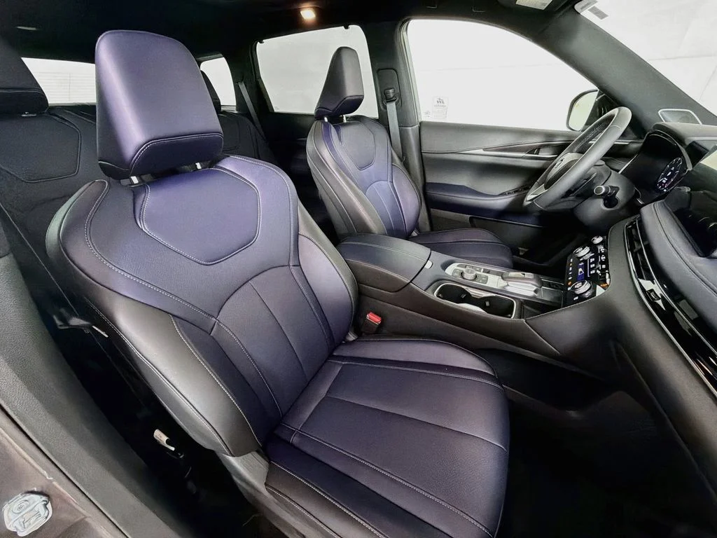 Used 2026 Gray INFINITI SPORT image 31