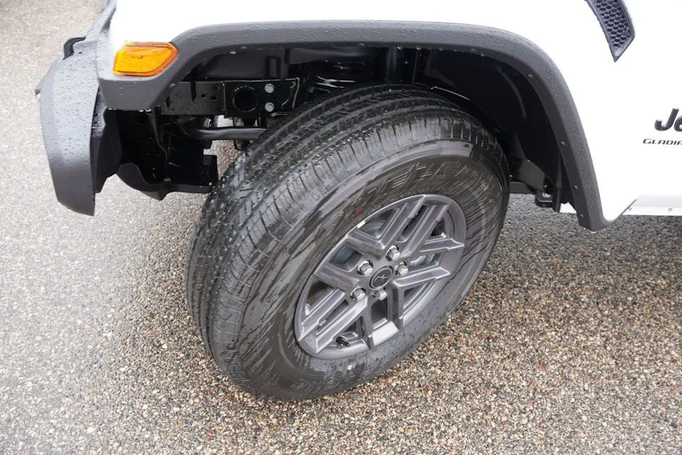 2025 Jeep Gladiator Sport S - Photo 9