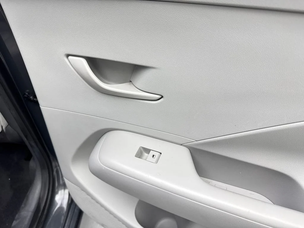 Used 2024 Gray Hyundai SEL image 43