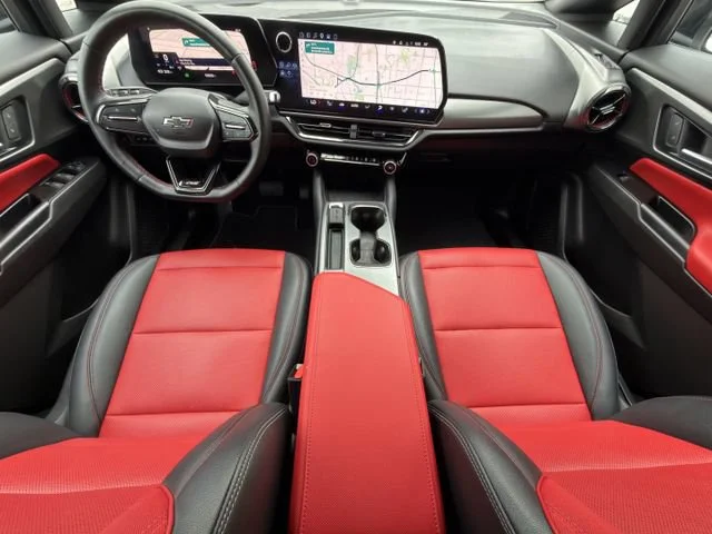2024 Chevrolet Equinox EV RS - Photo 10