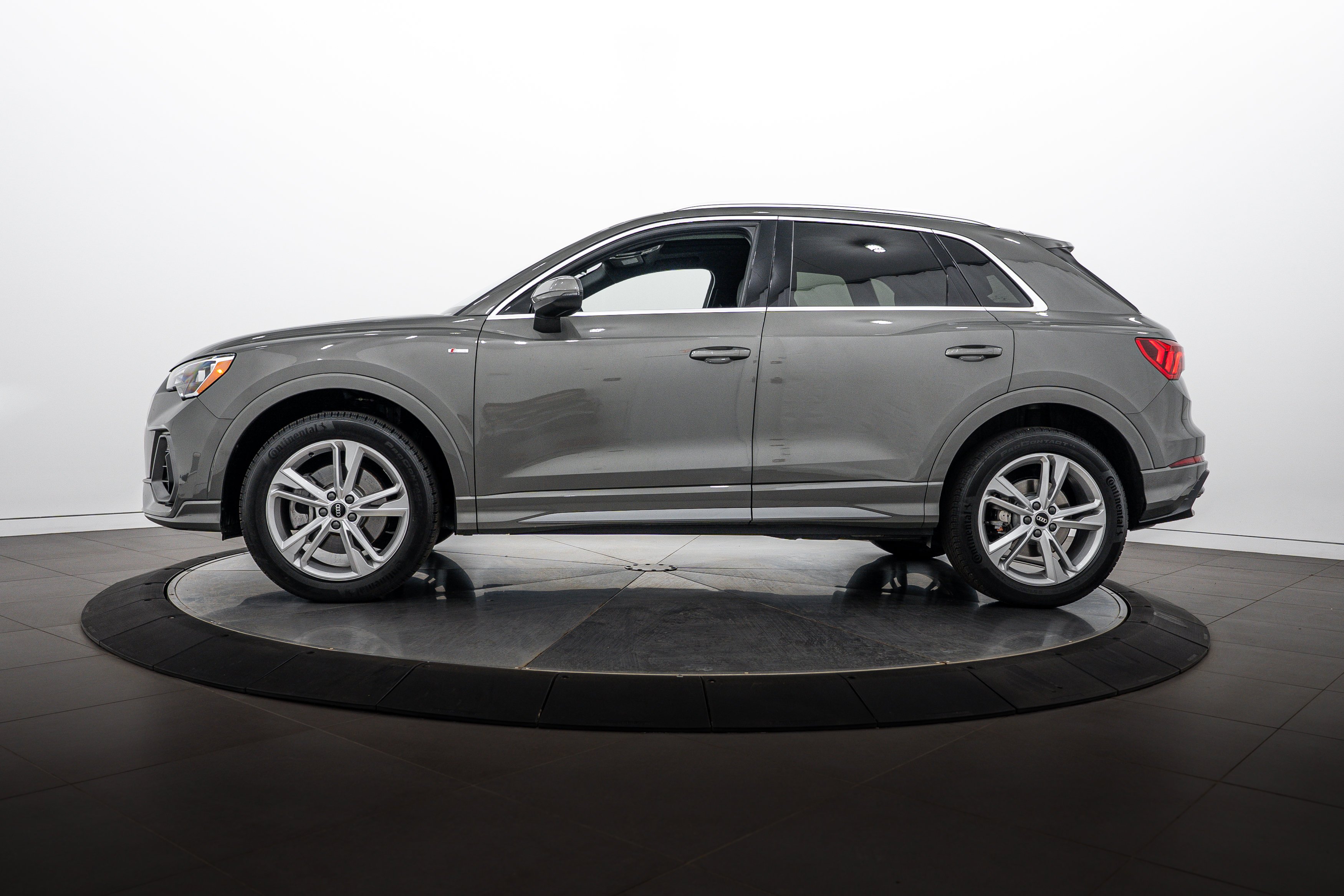 Certified Used 2022 Chronos Gray Metallic Audi S line Premium image 6