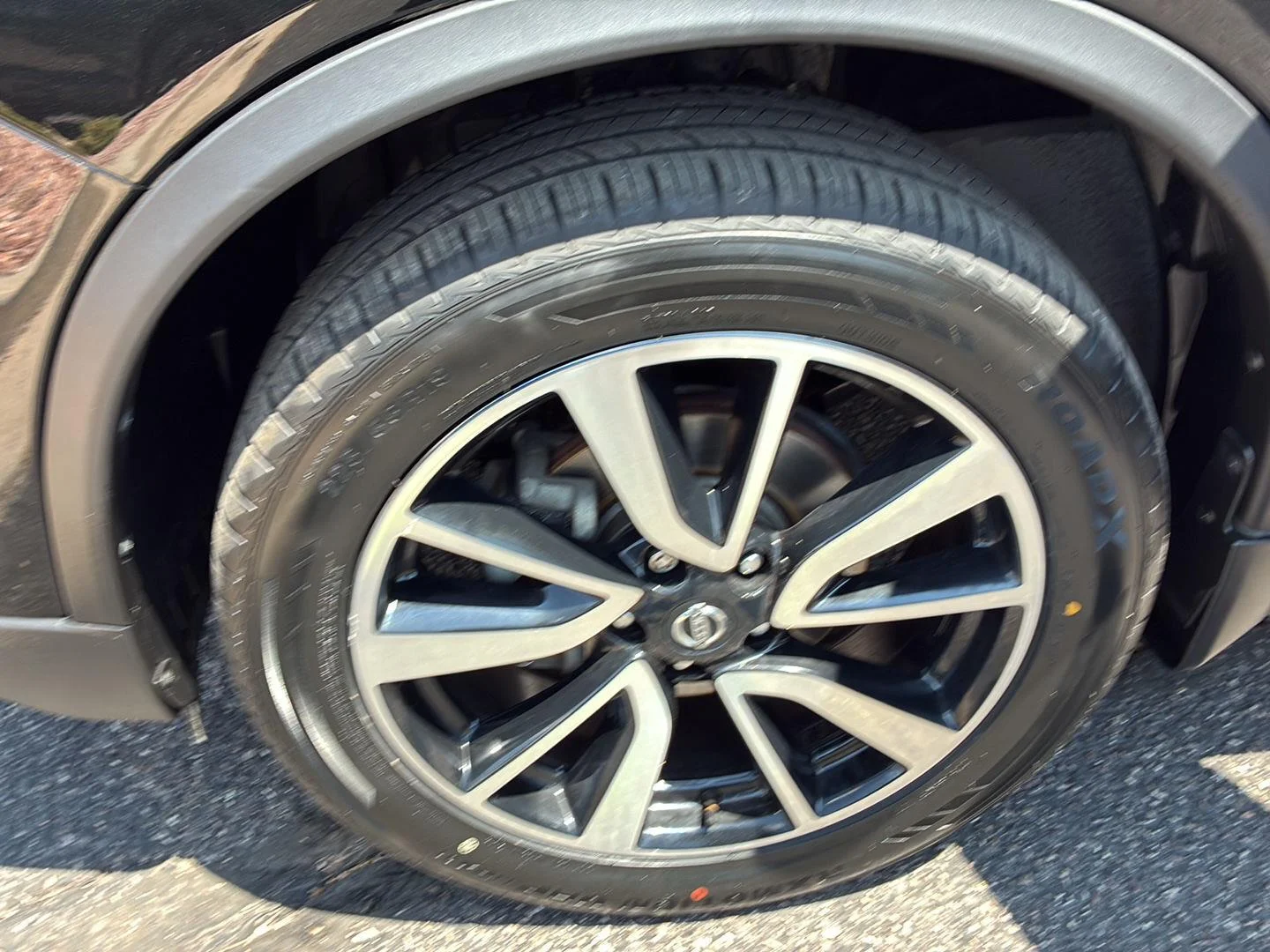 Used 2020 Magnetic Black Pearl Nissan SL image 10