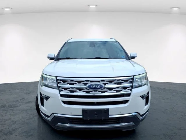 Used 2019 White Ford Limited image 3