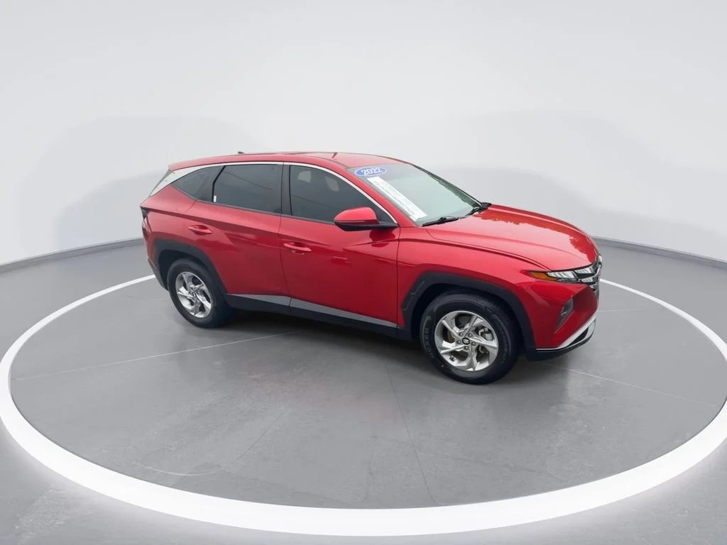 Used 2022 Red Hyundai SE image 2