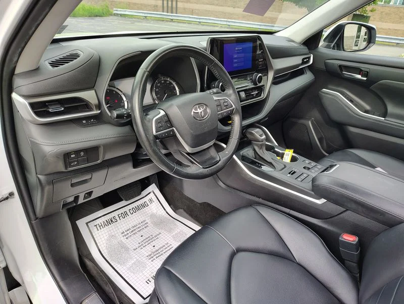 Used 2023 Beige Toyota XLE image 14