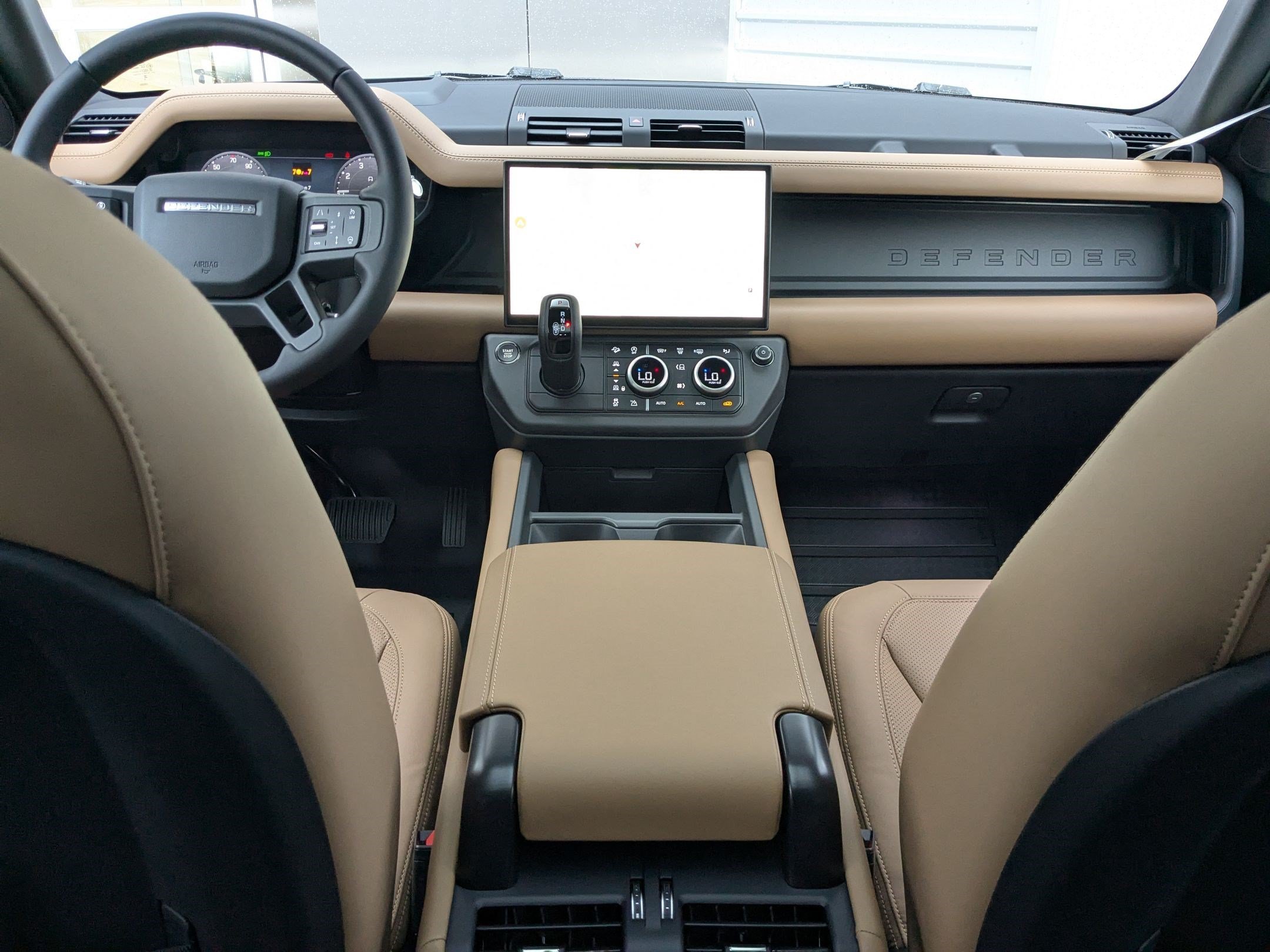 New 2026 Woolstone Green Land Rover P400 X-Dynamic SE image 28