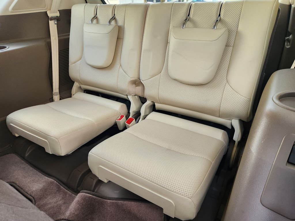 Used 2015 Starfire Pearl Lexus 460 Luxury image 33