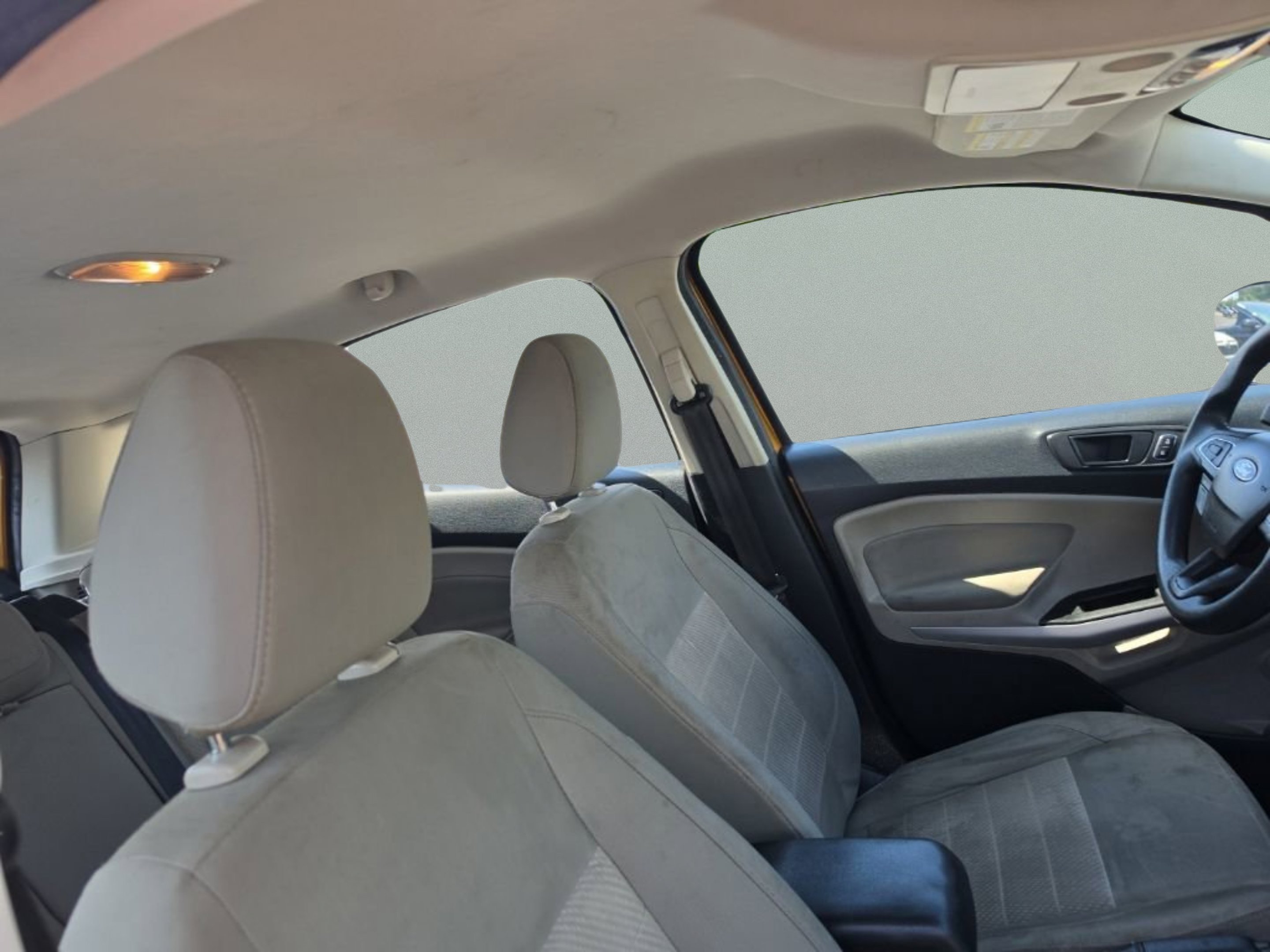 Used 2021 Yellow Ford S image 26