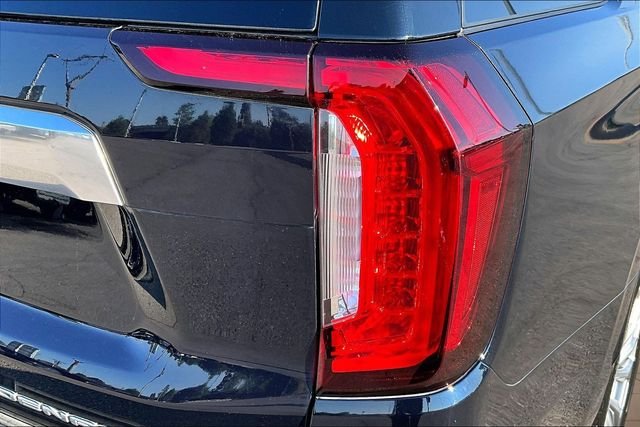 Used 2021 Blue GMC Denali image 30