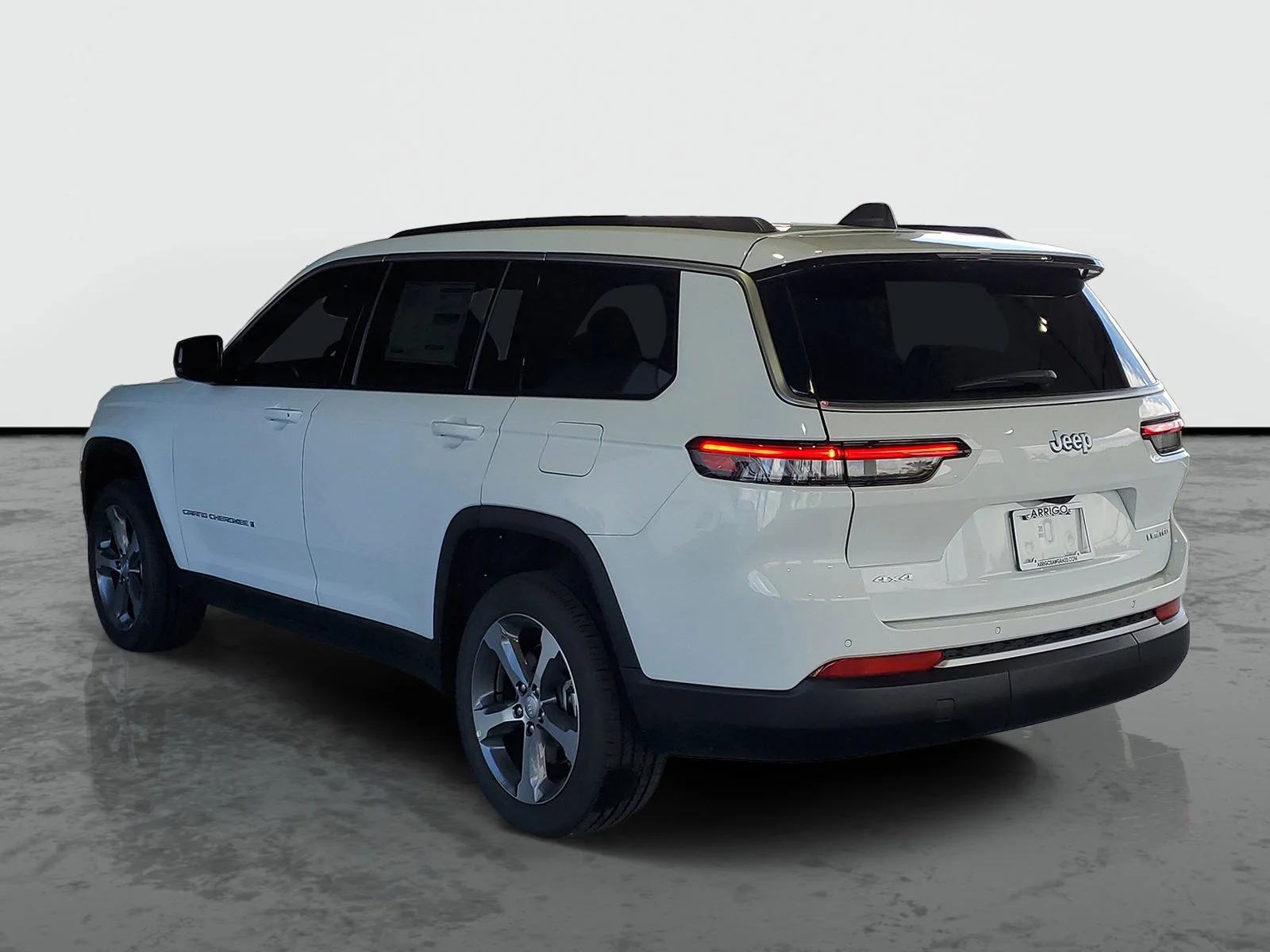 New 2026 Bright White Clear-Coat Exterior Paint Jeep Limited image 2