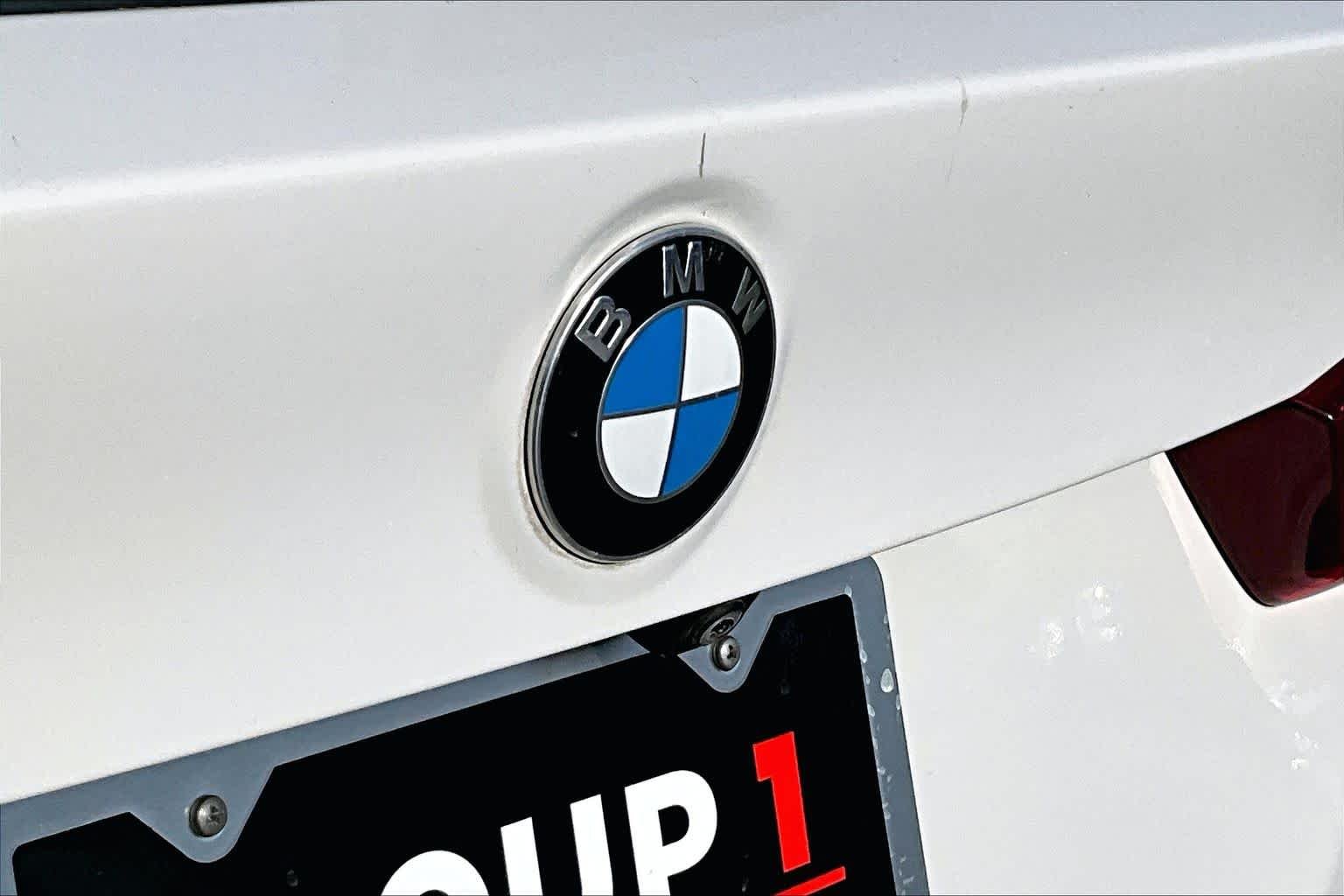 Used 2018 Alpine White BMW xDrive30i image 30