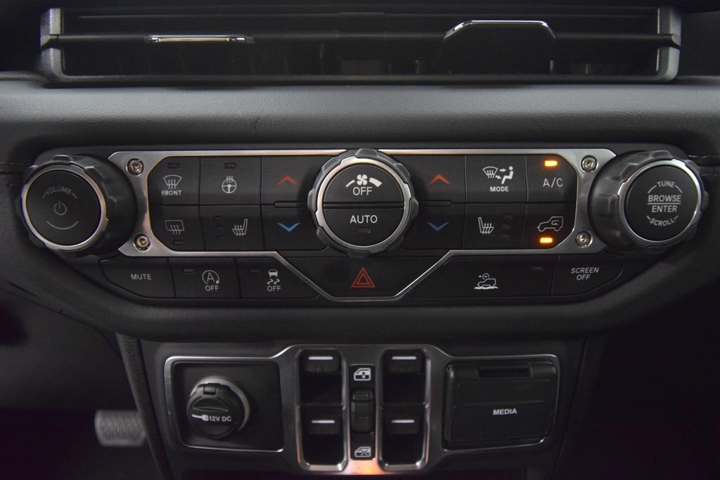 Used 2025 41 Jeep High Tide image 34