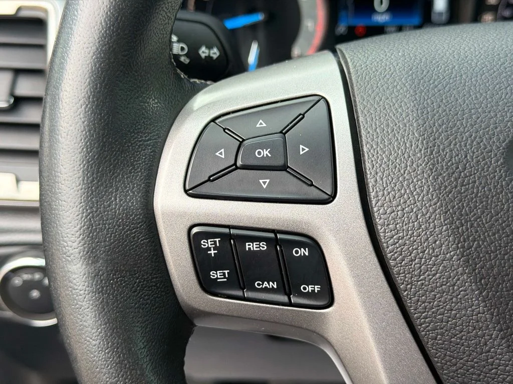 Used 2021 Gray Ford XLT image 30