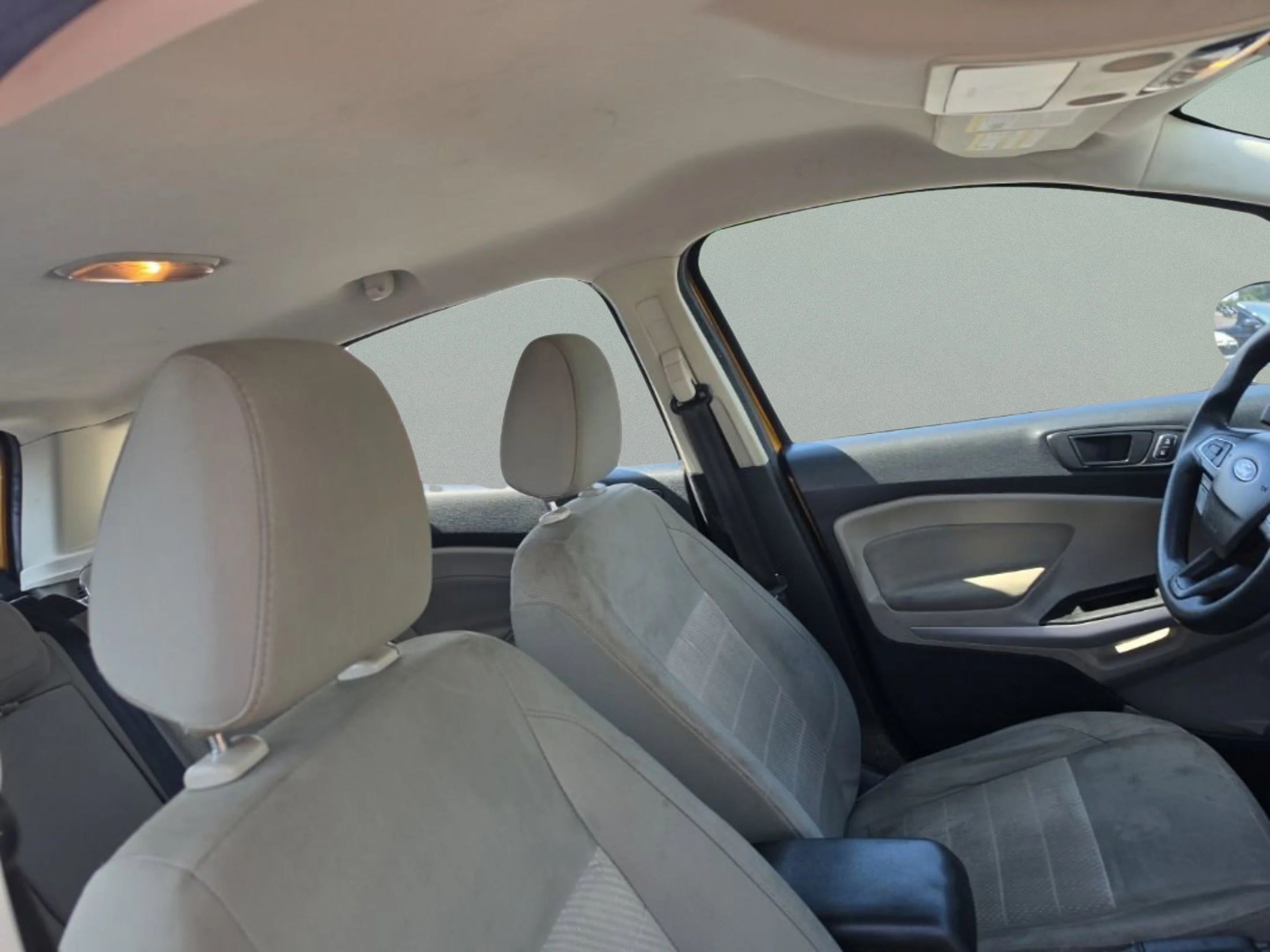 Used 2021 Yellow Ford S image 26