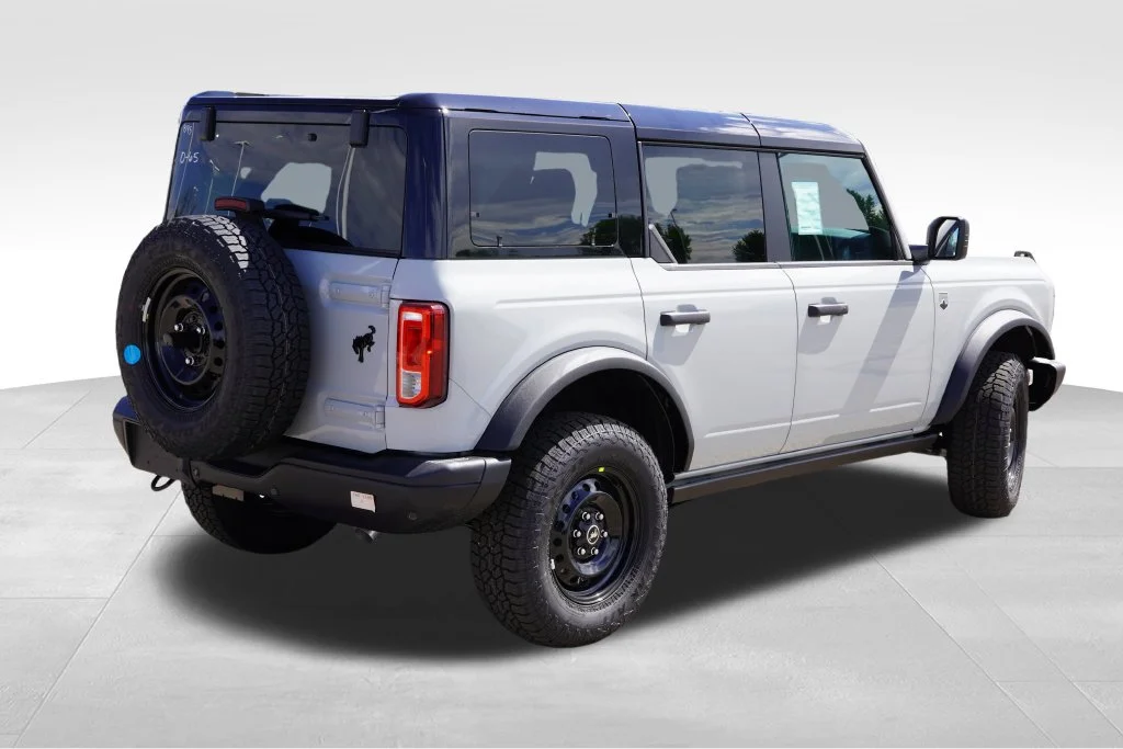 New 2026 Avalanche Gray Ford Big Bend image 3