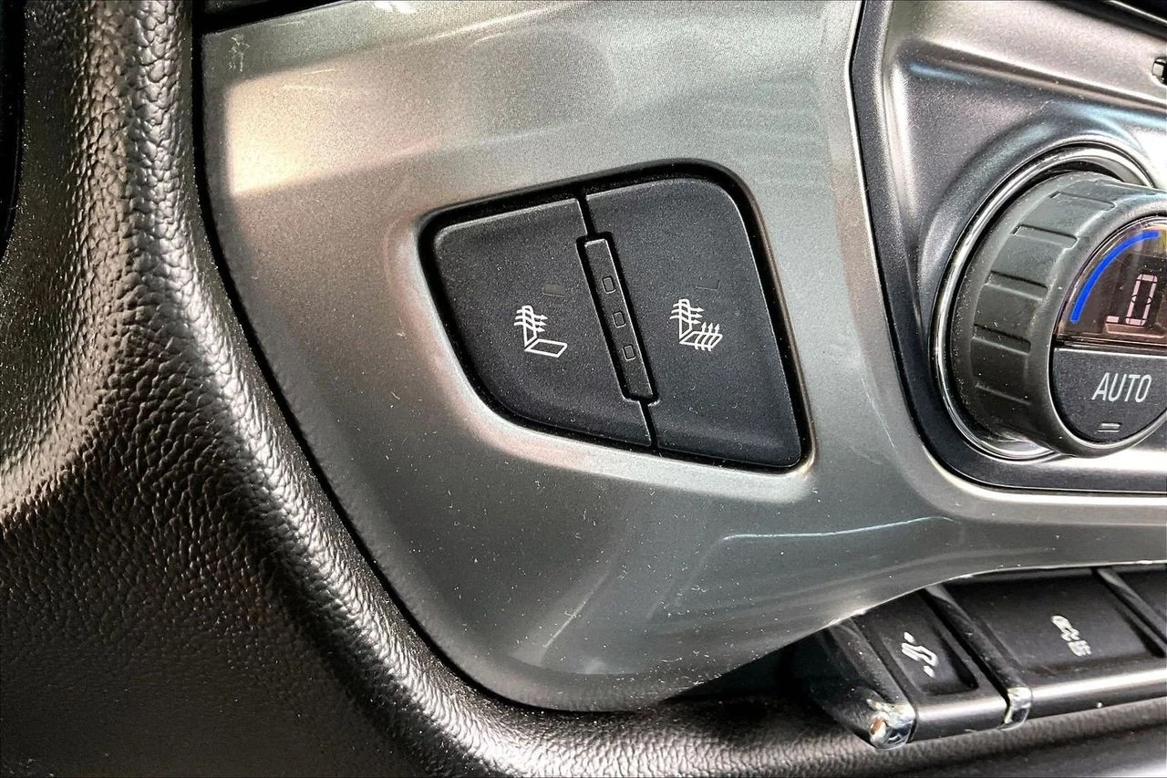 Certified Used 2018 Blue Chevrolet LT image 26