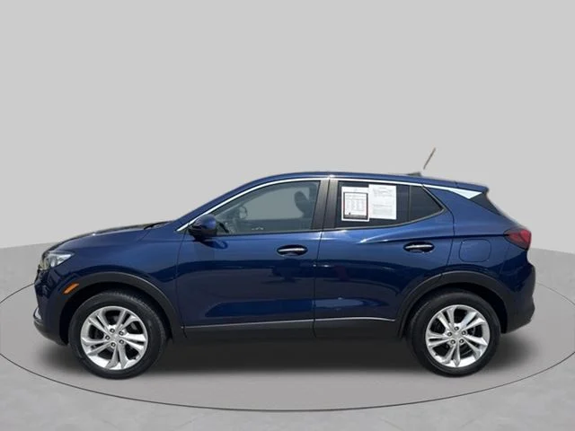 Used 2023 Blue Buick Preferred image 4
