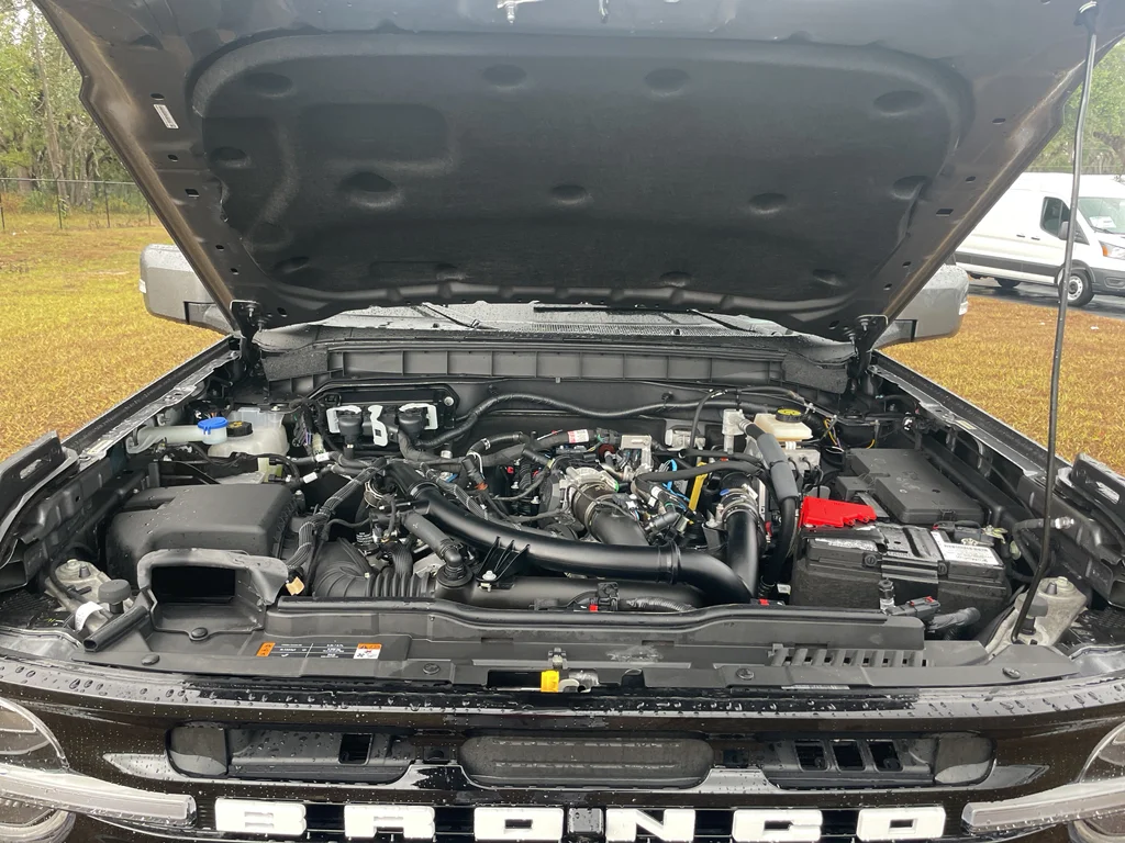 2023 Ford Bronco 4-Door Outer Banks - Photo 9
