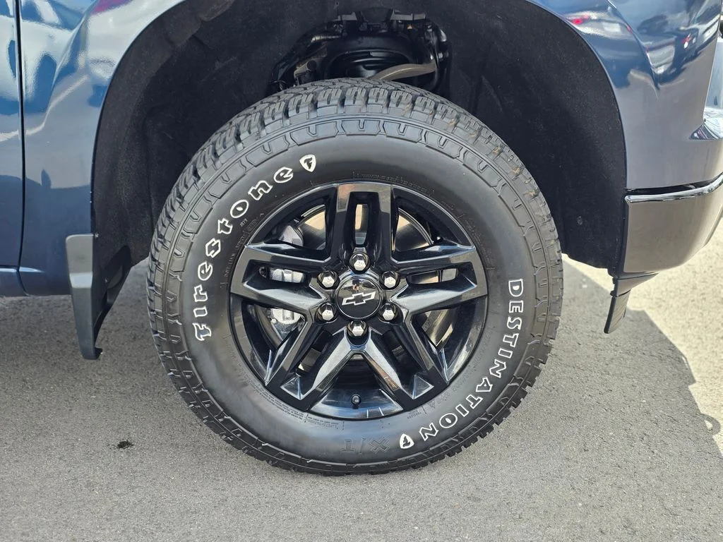 Used 2022 Blue Chevrolet LT Trail Boss image 8