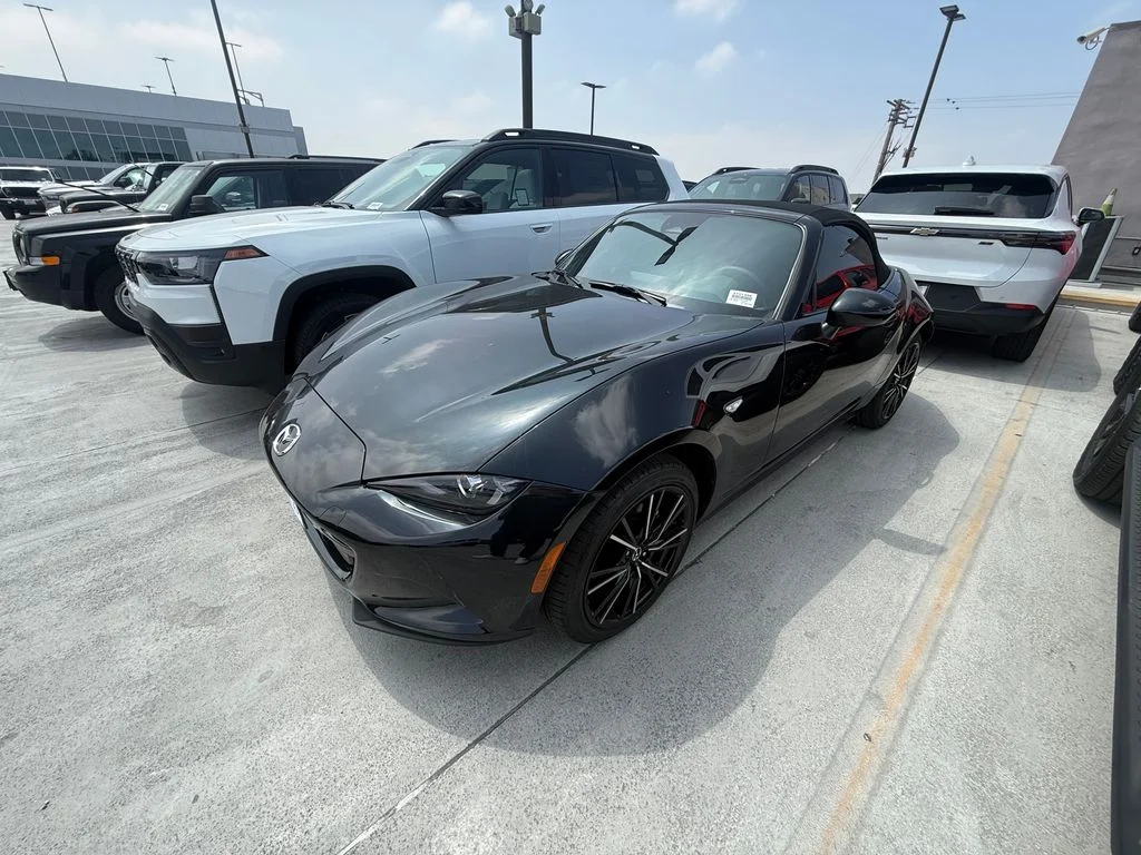 2026 Mazda MX-5 Miata Grand Touring Auto's photo