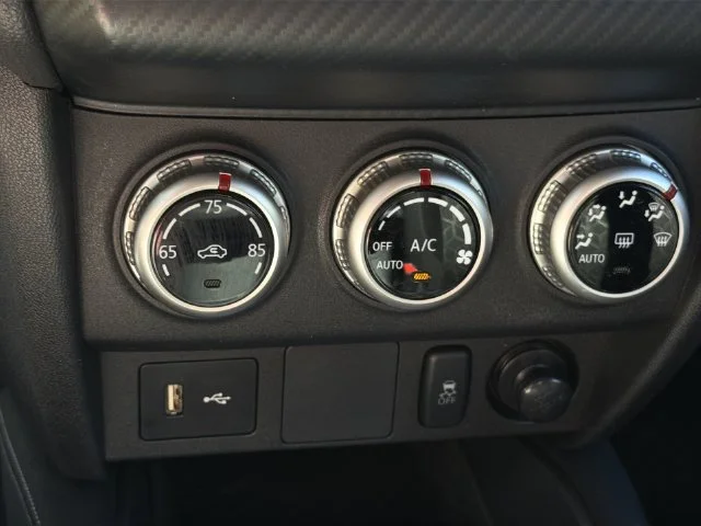 Used 2024 Gray Mitsubishi 2.0 ES image 13