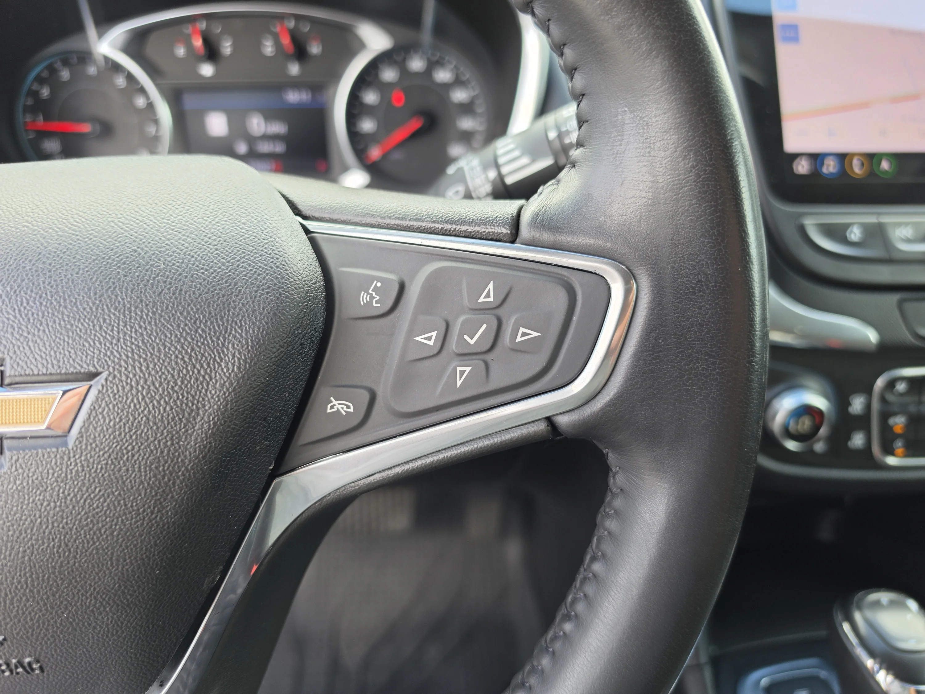 Used 2019 Silver Ice Metallic Chevrolet LT image 34