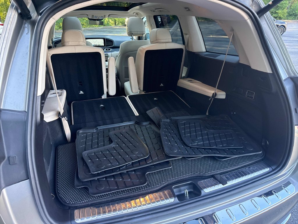 Used 2023  Mercedes-Benz GLS 450 image 30