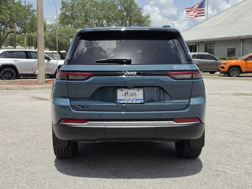 New 2026 Steel Blue Exterior Paint Jeep Limited image 5