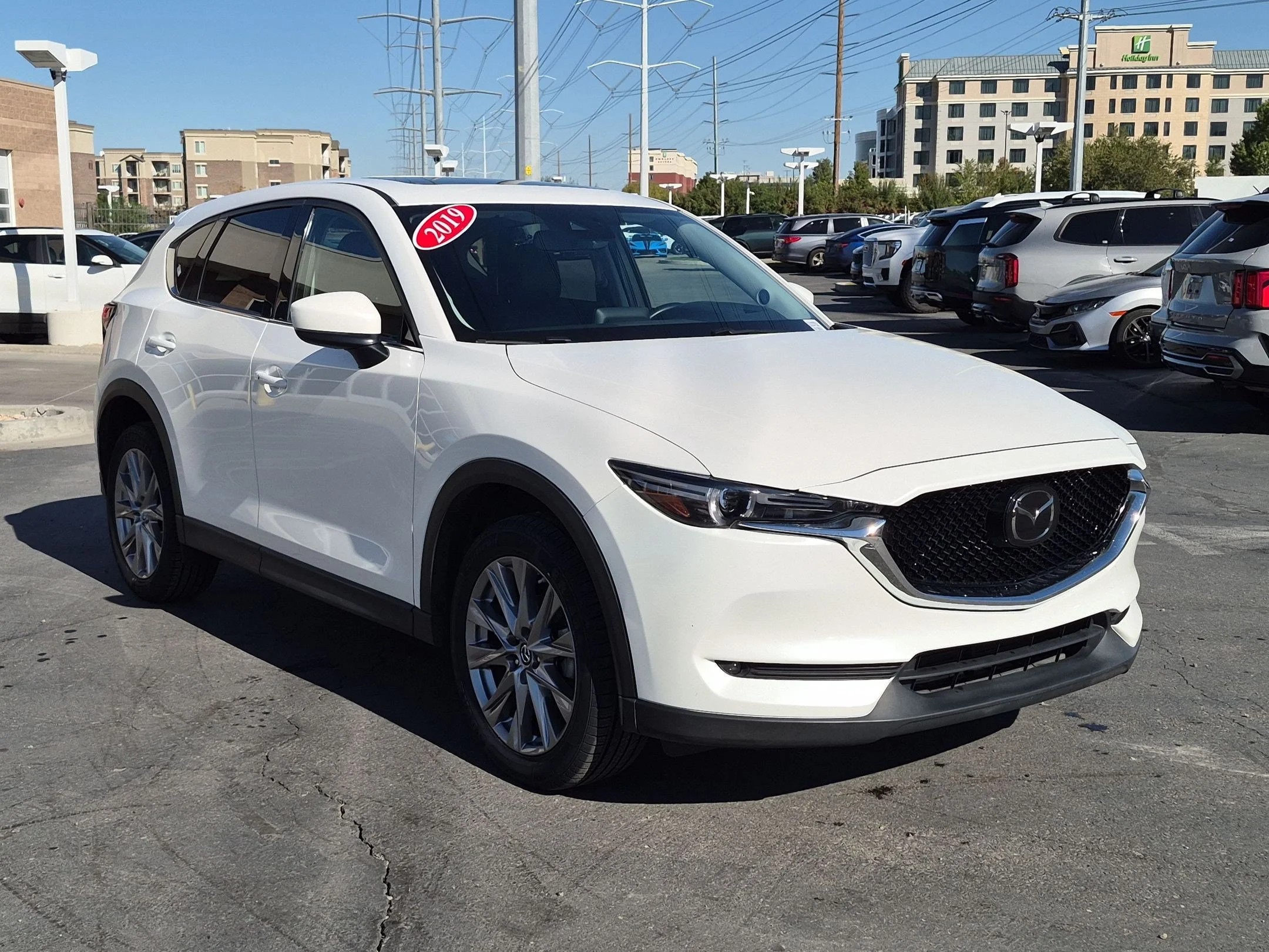 Used 2019 Snowflake White Pearl Mica Mazda Grand Touring image 8