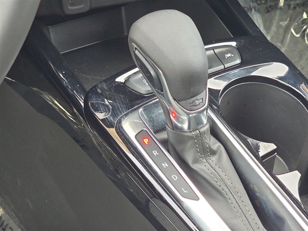 Used 2025 Gray Chevrolet LT image 24