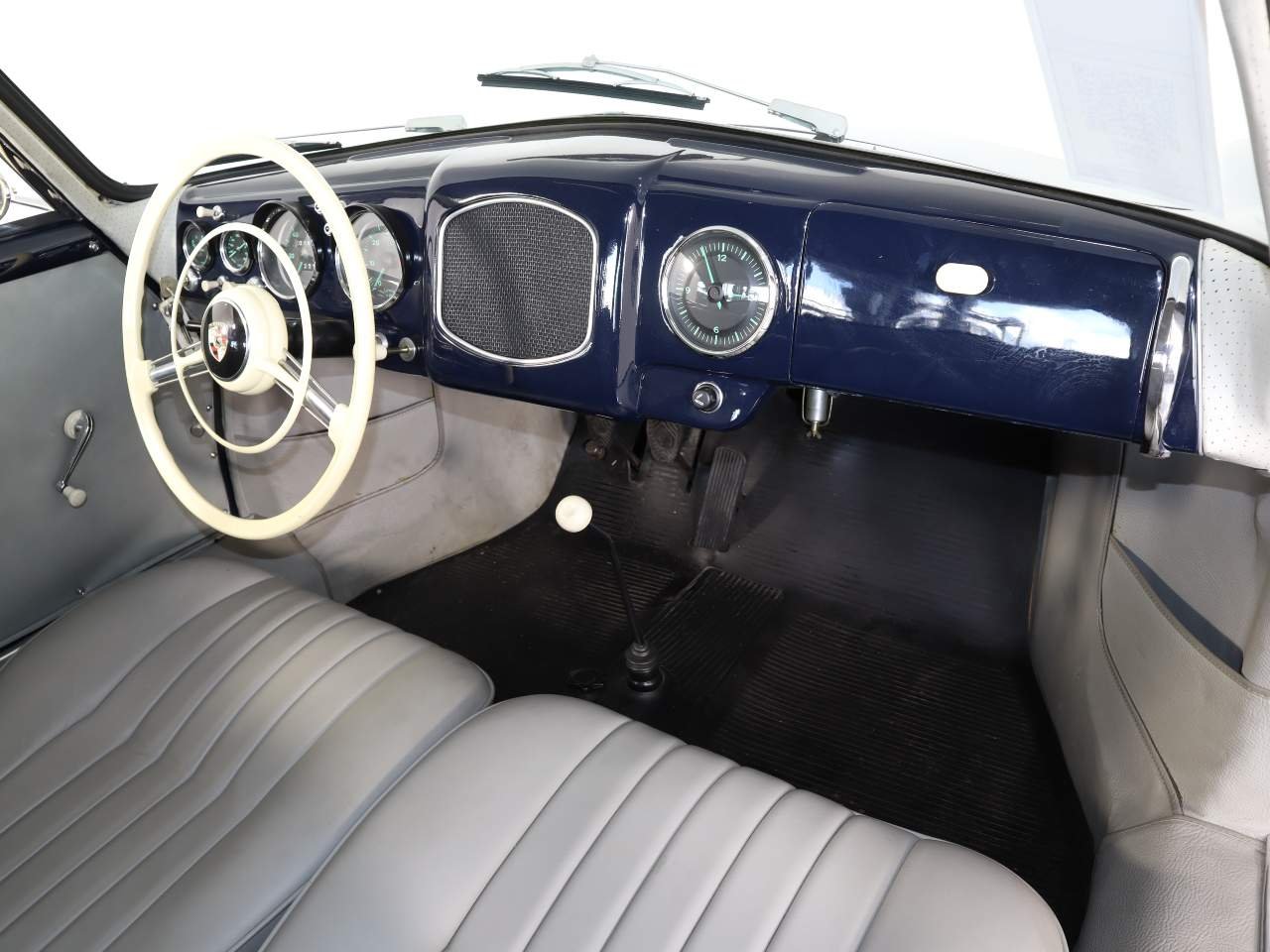 Used 1955 Blue Porsche  image 13