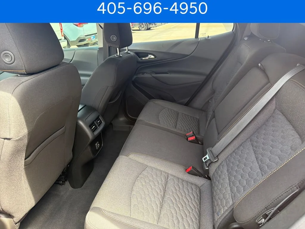 Pre-Owned 2021 Chevrolet Equinox LT
