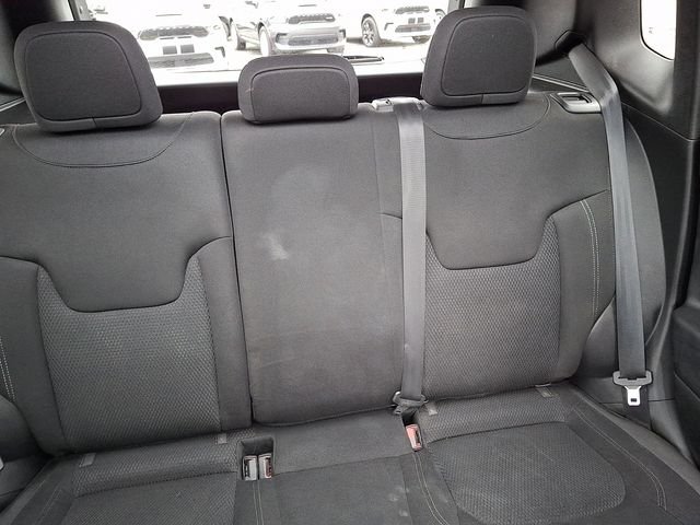 Used 2023 Black Jeep Altitude image 20